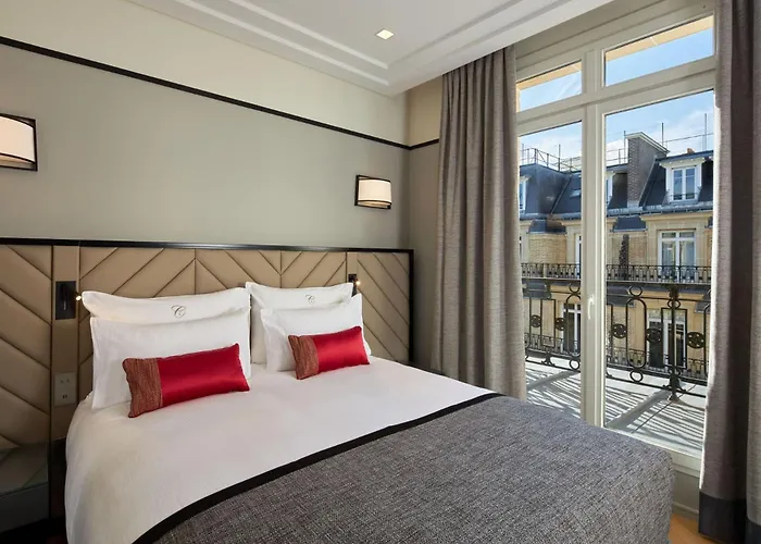 Fraser Le Claridge Champs-elysees