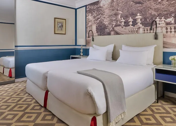 Fraser Le Claridge Champs-elysees 5*