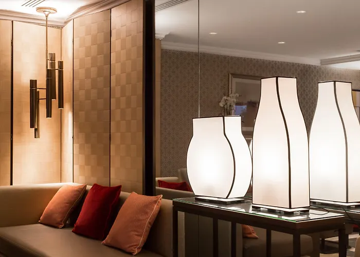 Fraser Le Claridge Champs-elysees 5* Paris