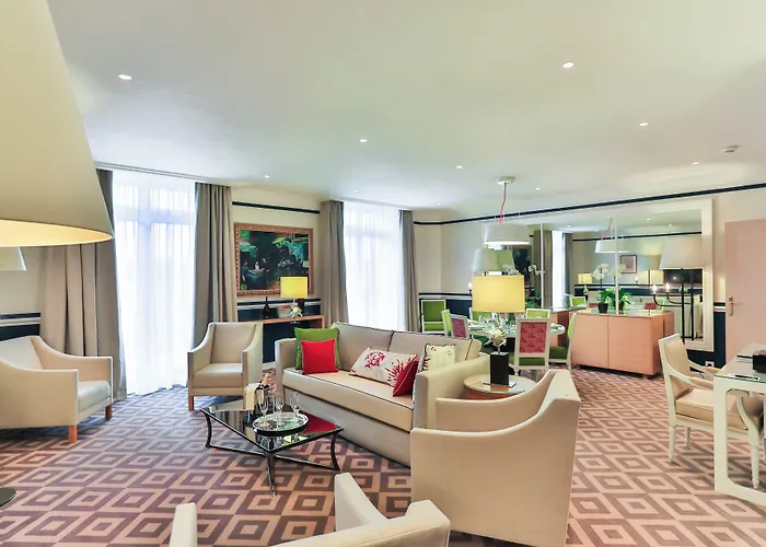 Fraser Le Claridge Champs-elysees 5*