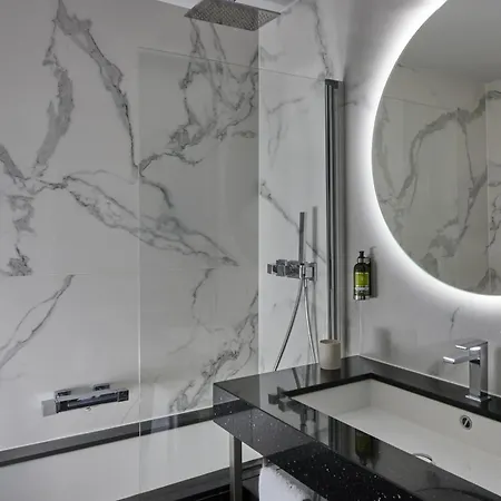 Fraser Le Claridge Champs-elysees