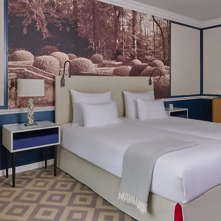 Fraser Le Claridge Champs-elysees 5*
