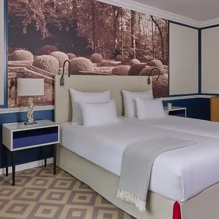 أجنحة فريزر لو كلاريدج شانزليزيه 5*