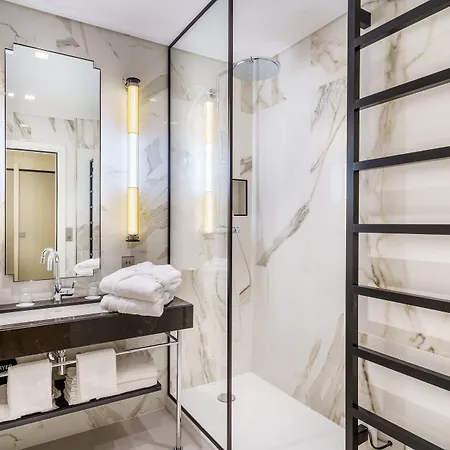 Fraser Le Claridge Champs-elysees 5* פריז