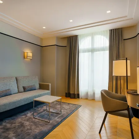 Fraser Le Claridge Champs-elysees 5* פריז