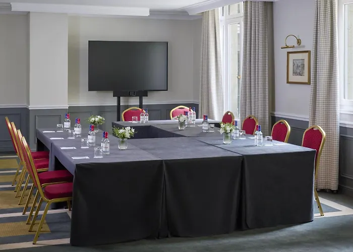 Aparthotel Fraser Le Claridge Champs-elysees 5*