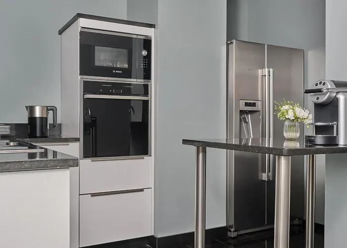 Fraser Le Claridge Champs-elysees