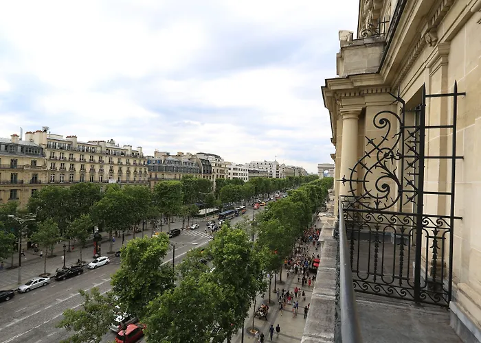 Aparthotel Fraser Le Claridge Champs-elysees 5*