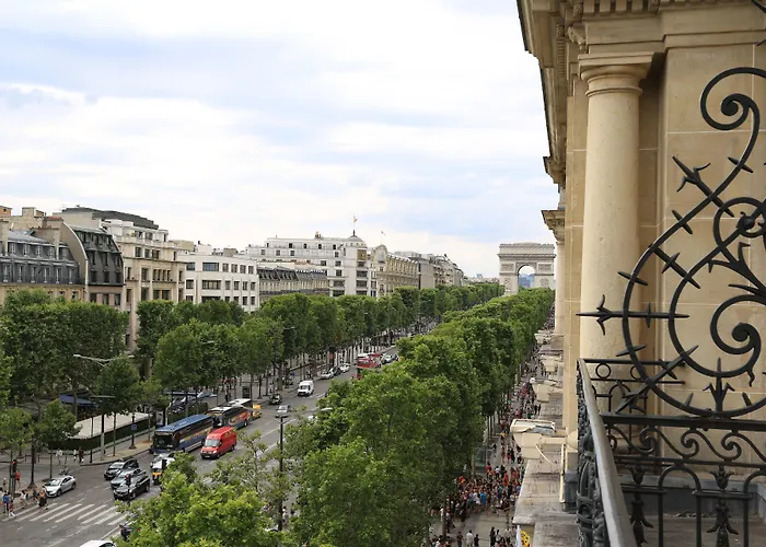 Fraser Le Claridge Champs-elysees