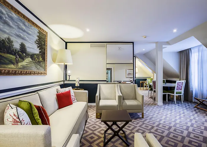 Fraser Le Claridge Champs-elysees 5* Parijs