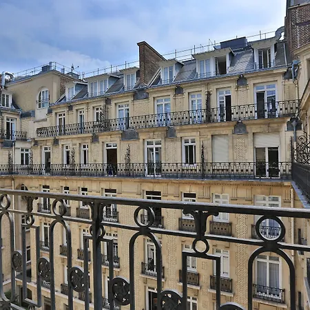 أجنحة فريزر لو كلاريدج شانزليزيه باريس