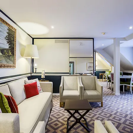 أجنحة فريزر لو كلاريدج شانزليزيه 5* باريس